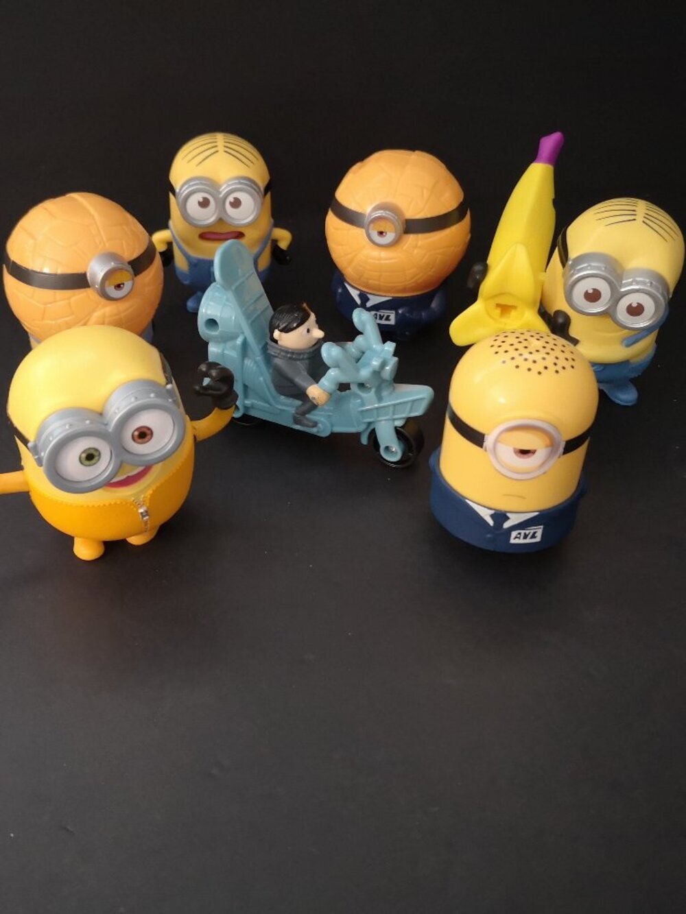 6 Minions + 1 Gru on Cycle - Assorted from McDonalds & or Mattel